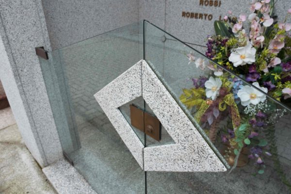 Monumento funebre Ross-Noseng 2
